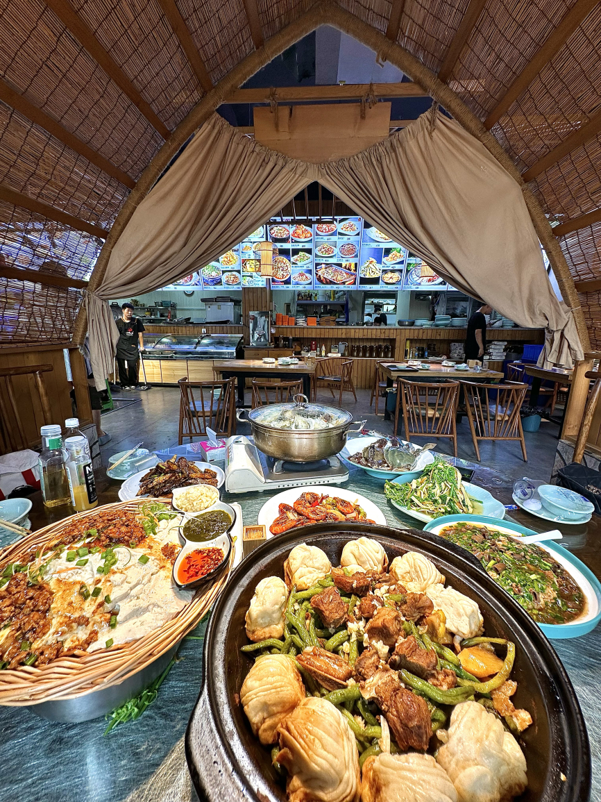 小镇人家海鲜东北菜(同湾店)餐厅图片