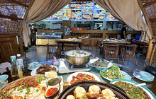小镇人家·海鲜水饺·东北菜·烧烤(山海同湾店)餐厅图片