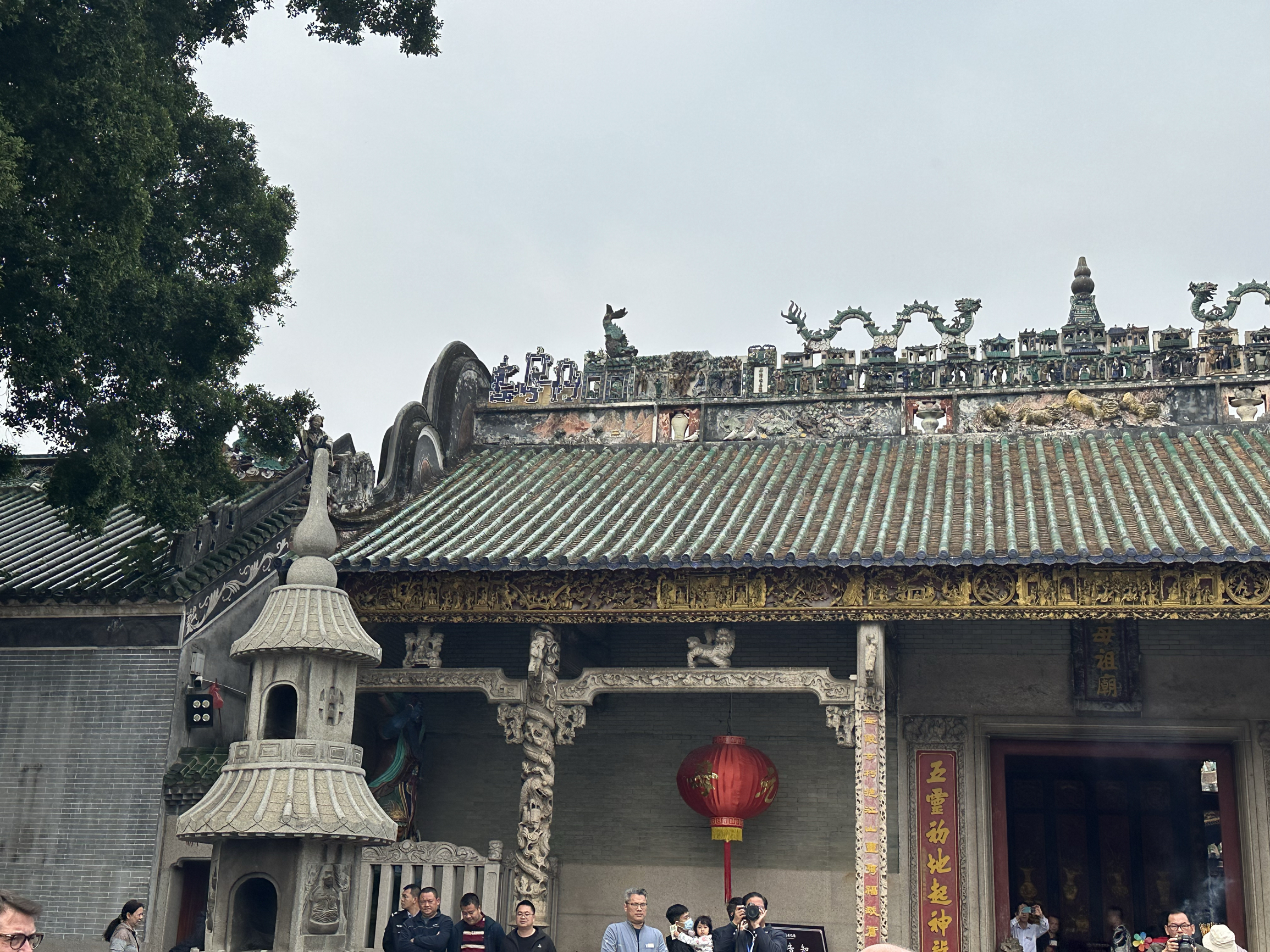 去肇庆参加一个活动，其中一个参观地点就是安排在悦城龙母祖庙，这里是龙妈妈的寺庙，这个地方之前曾经叫过