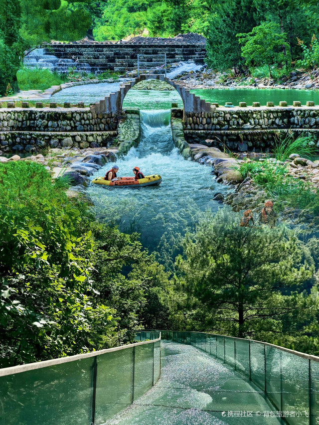 水流湍急尖叫连连超适合周末放松与暑假遛娃|打卡杭州浙西大龙湾景区
