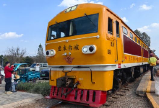 火烧房子菊花米线(兴盛路店)美食图片