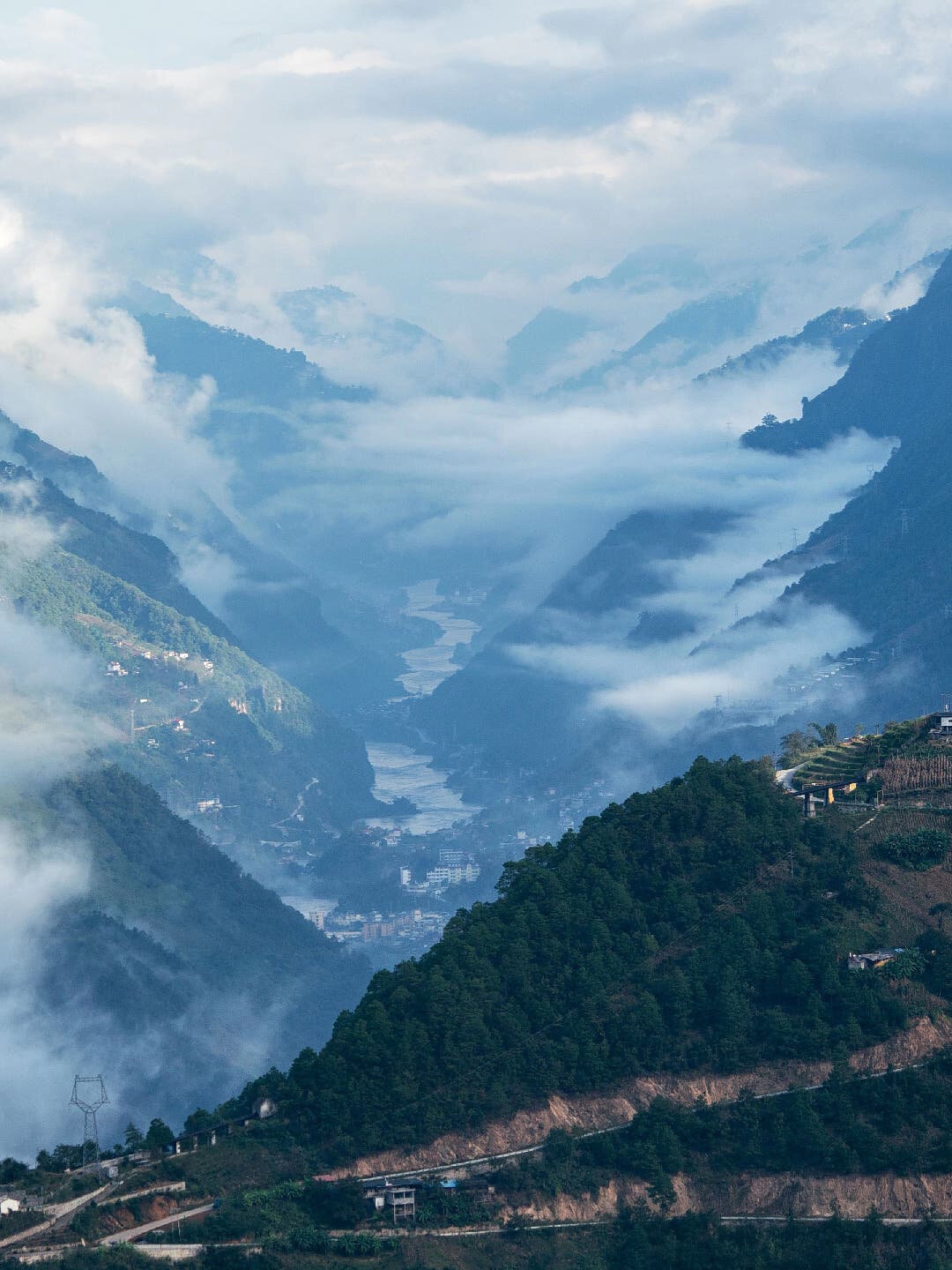 云南小众旅游线路怒江，一个人神共居的地方|||