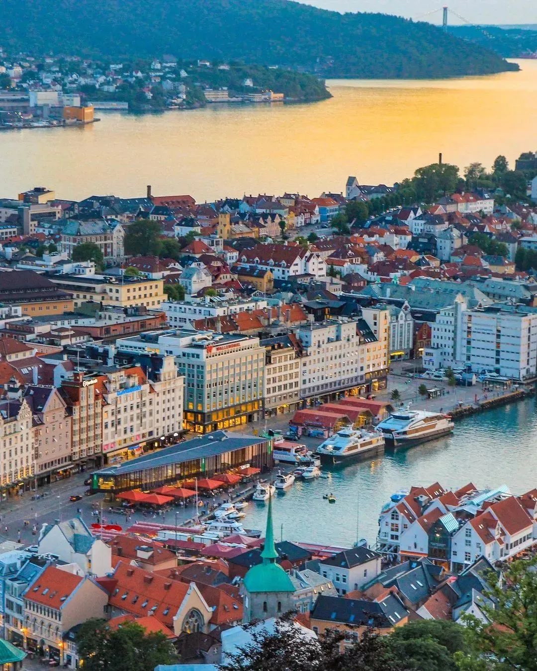 《探寻挪威魅力都市——卑尔根的迷人之旅》