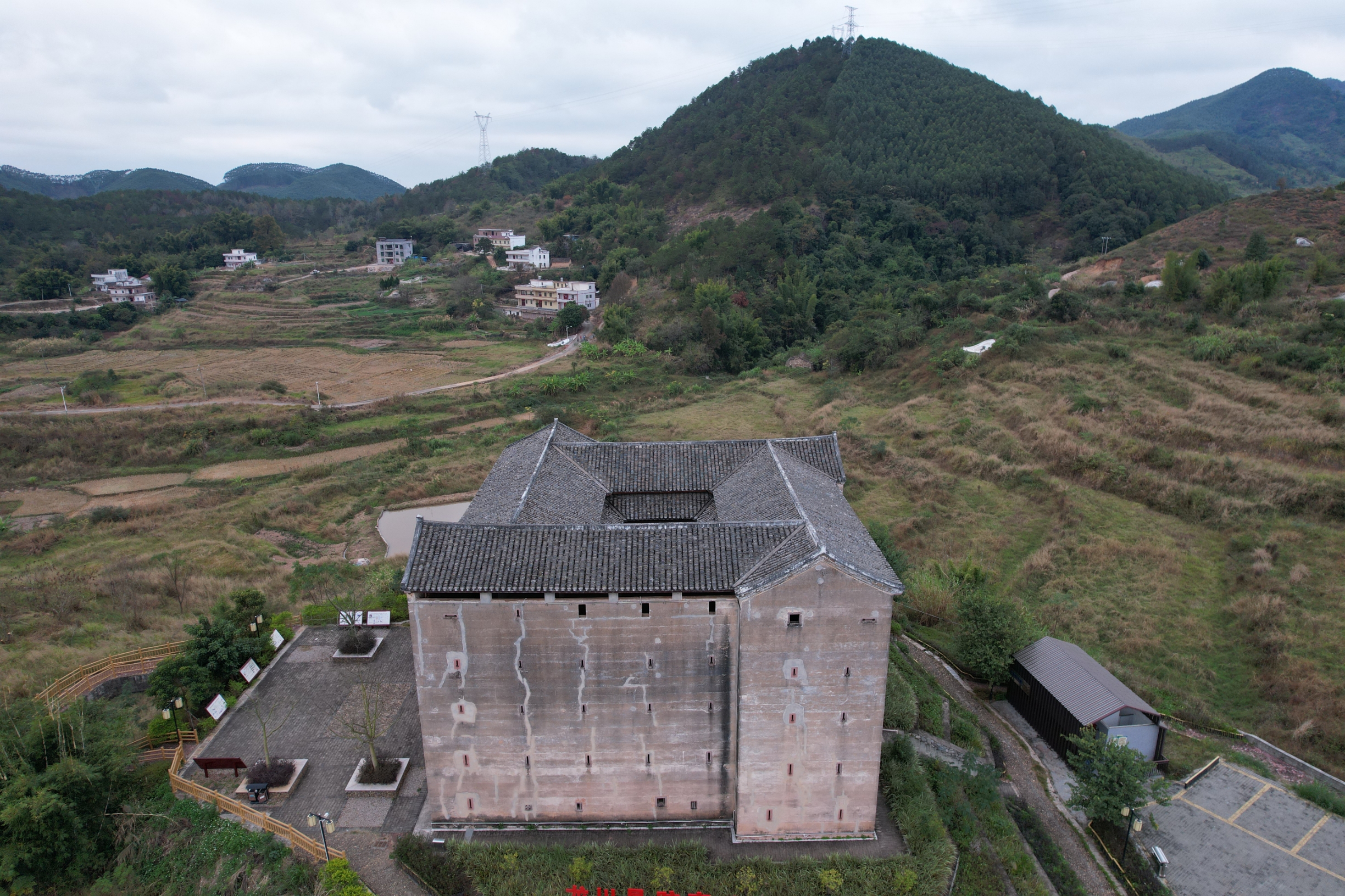 广东龙川黄岭碉楼