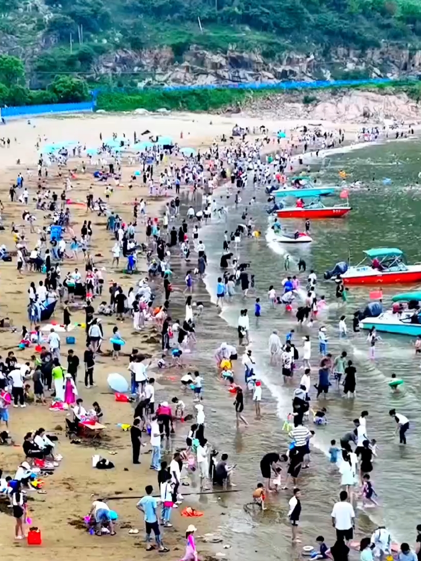 这里不是三亚，这里是温州苍南——月亮湾沙滩，是一个免费的沙滩