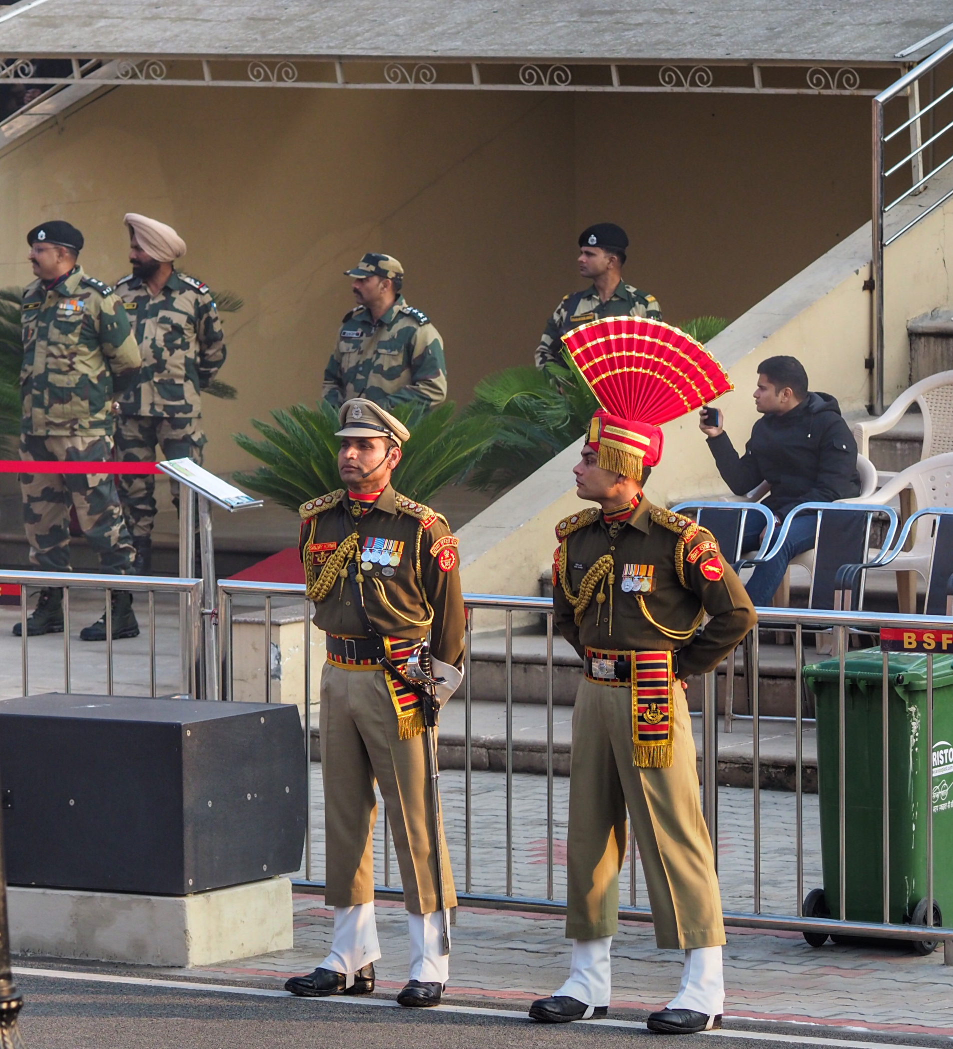 印度巴基斯坦边境的最具观赏价值降旗仪式