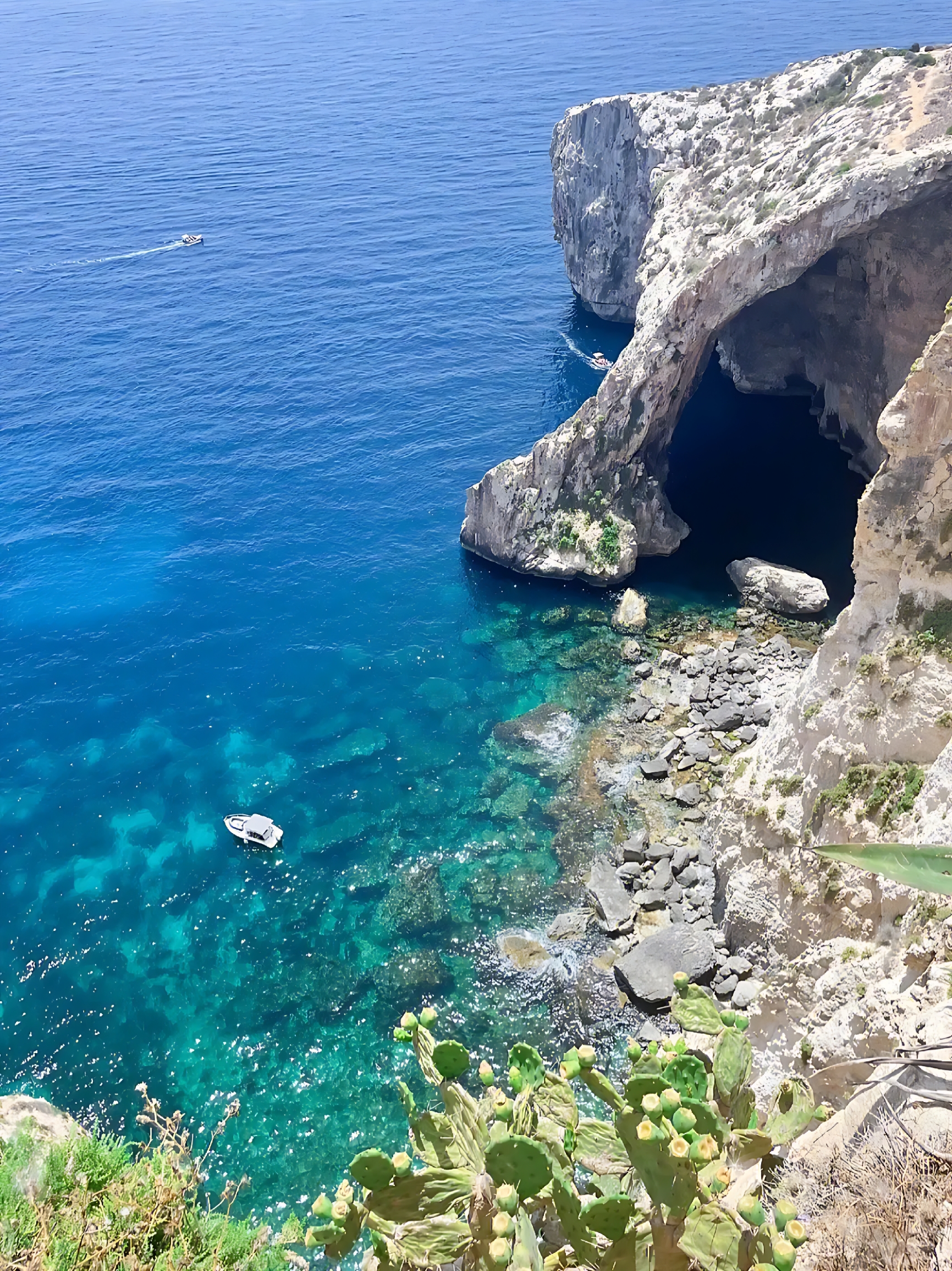 马耳他旅行趣事：一次难忘的蓝色冒险 🌊
