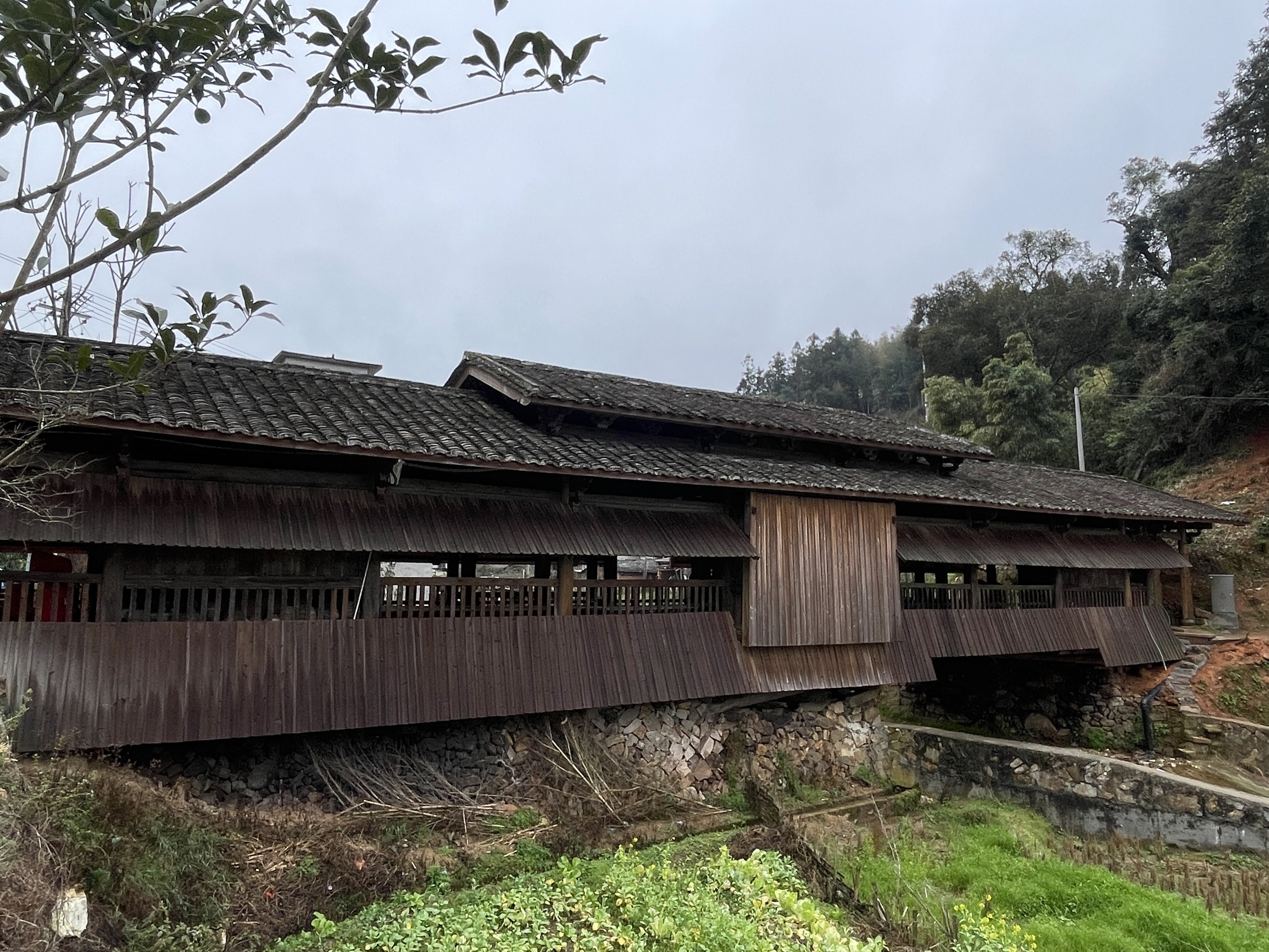 中国最古老的木构廊桥