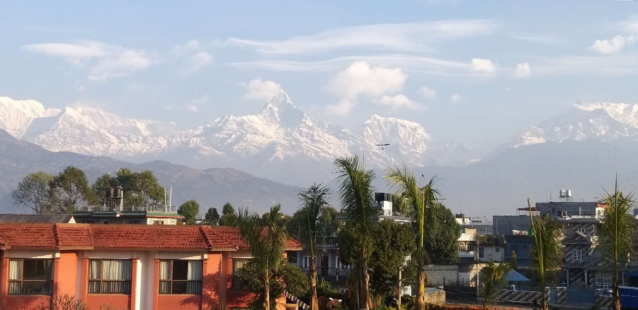 尼泊尔博卡拉雪山
