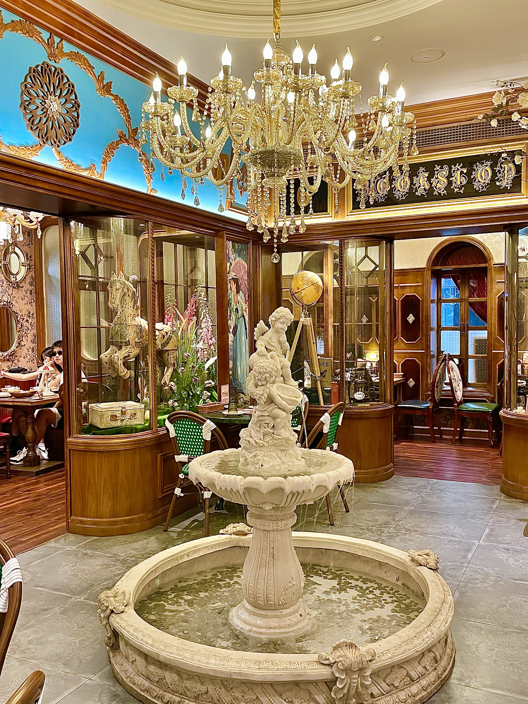 秘密旅行Bonjour(黑金冠 江南西店)餐厅图片