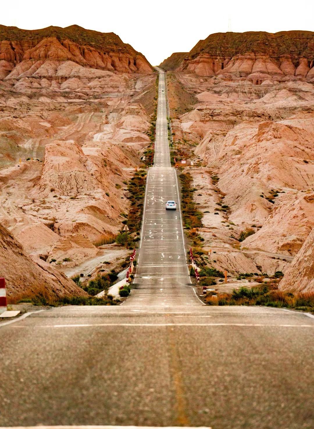 新疆这条美丽的U型公路，你知道吗？