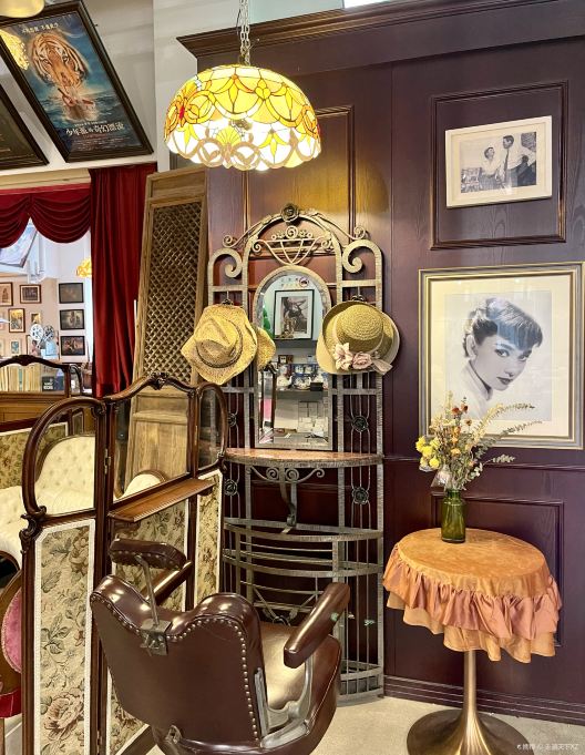 Gallery 4
