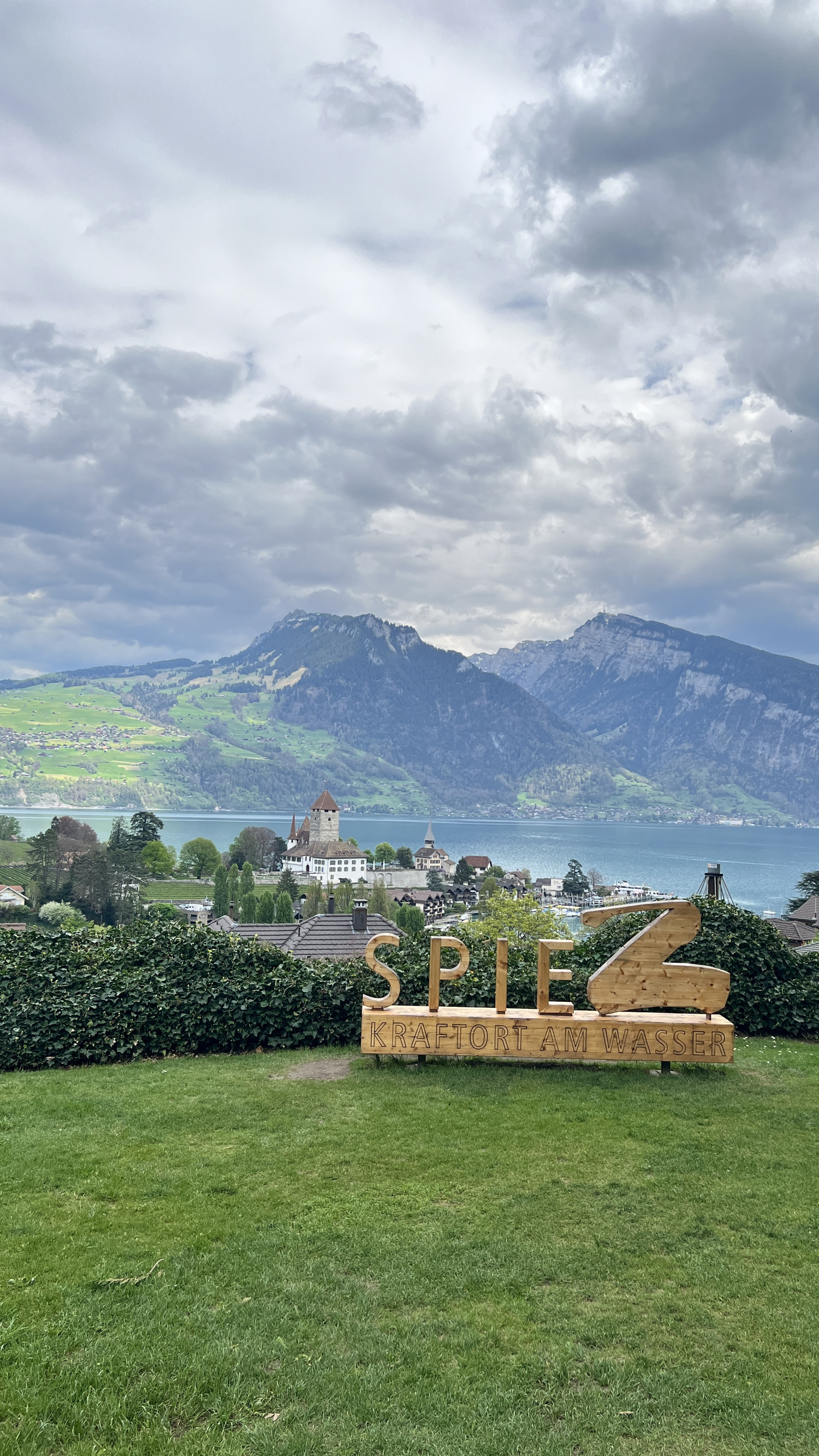 瑞士图恩湖畔最美小镇施皮茨Spiez