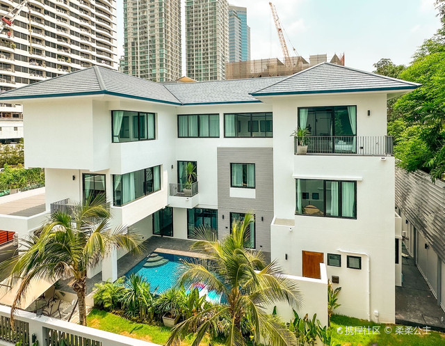 曼谷市中心800平七卧泳池别墅