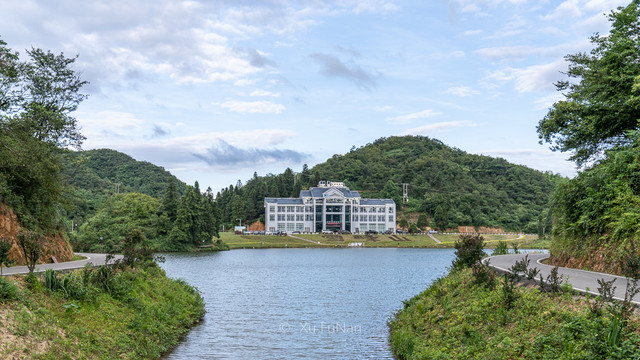 英雄之山清凉之山-湖南雪峰山国家森林公园_雪峰山国家森林公园康养