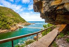 风暴河悬索桥景点图片