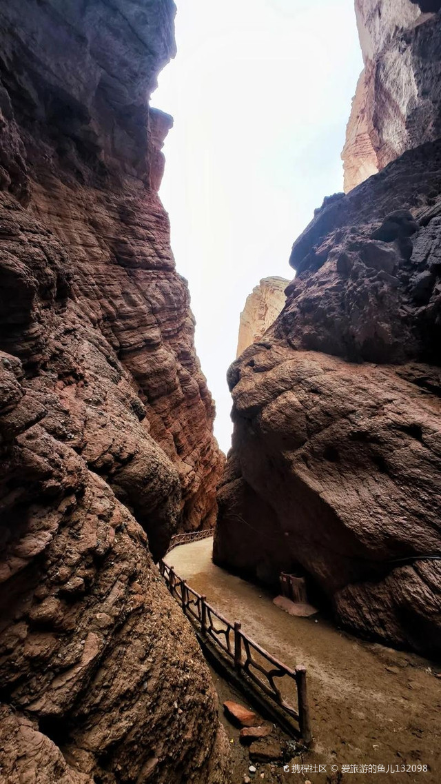 新疆库车大峡谷公园