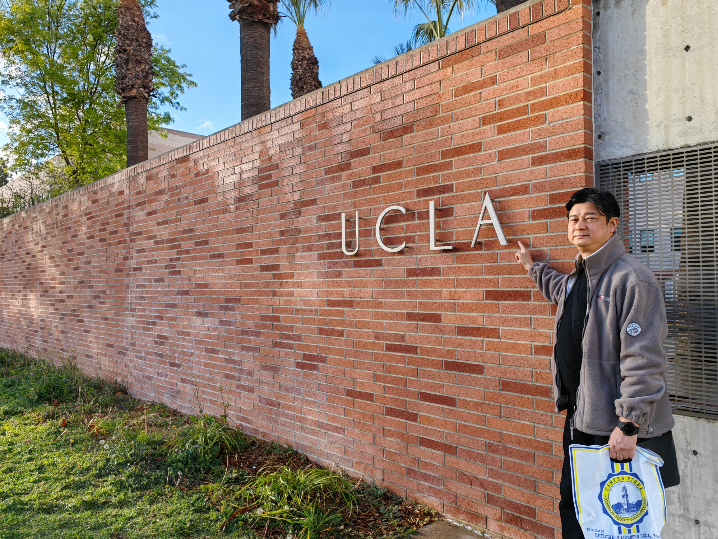 TOP 30的UCLA 加州大学洛杉矶分部一览，目前当地人更倾向于UCI加州大学尔湾分部，排名更靠前