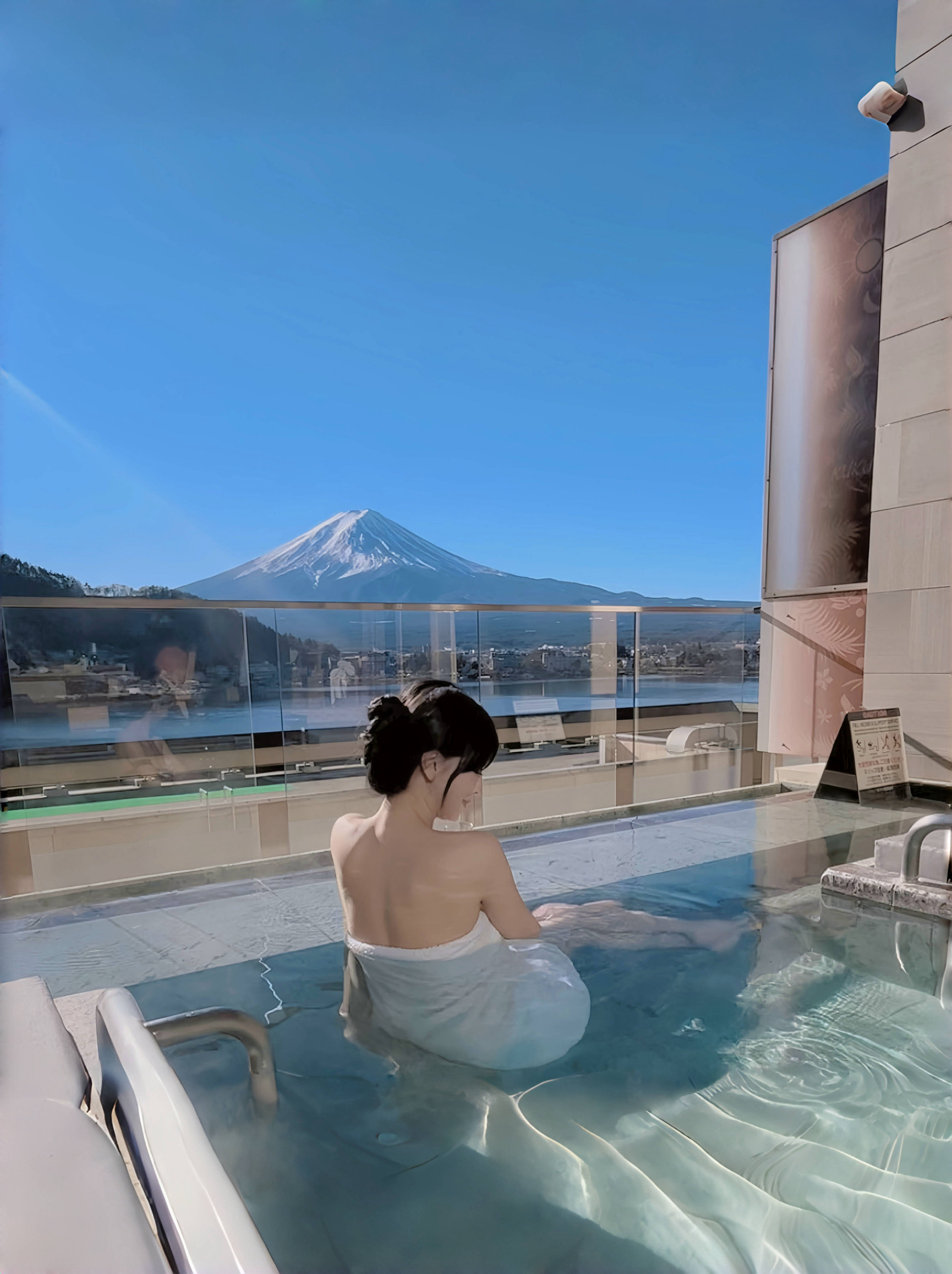 独享整个富士山🗻kukuna真的很爱♨️太舒服了