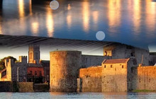 The River Bar & Restaurant餐厅图片