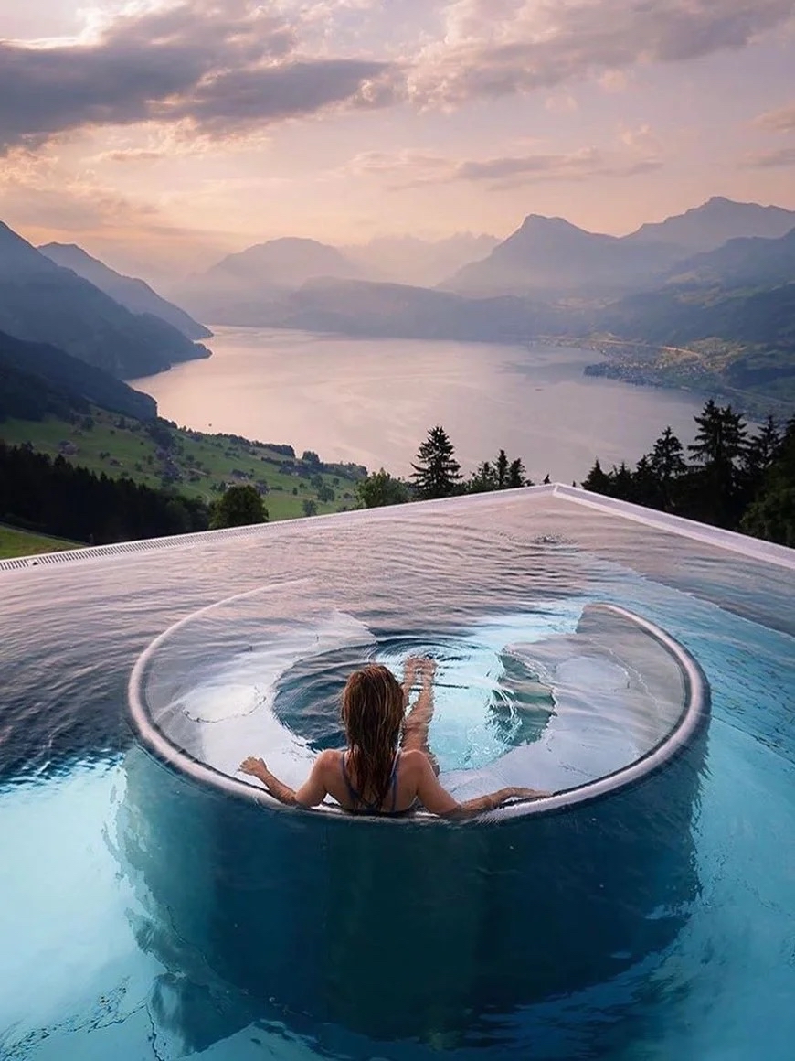 瑞士Villa Honegg酒店☁️仙境中的悬崖无边泳