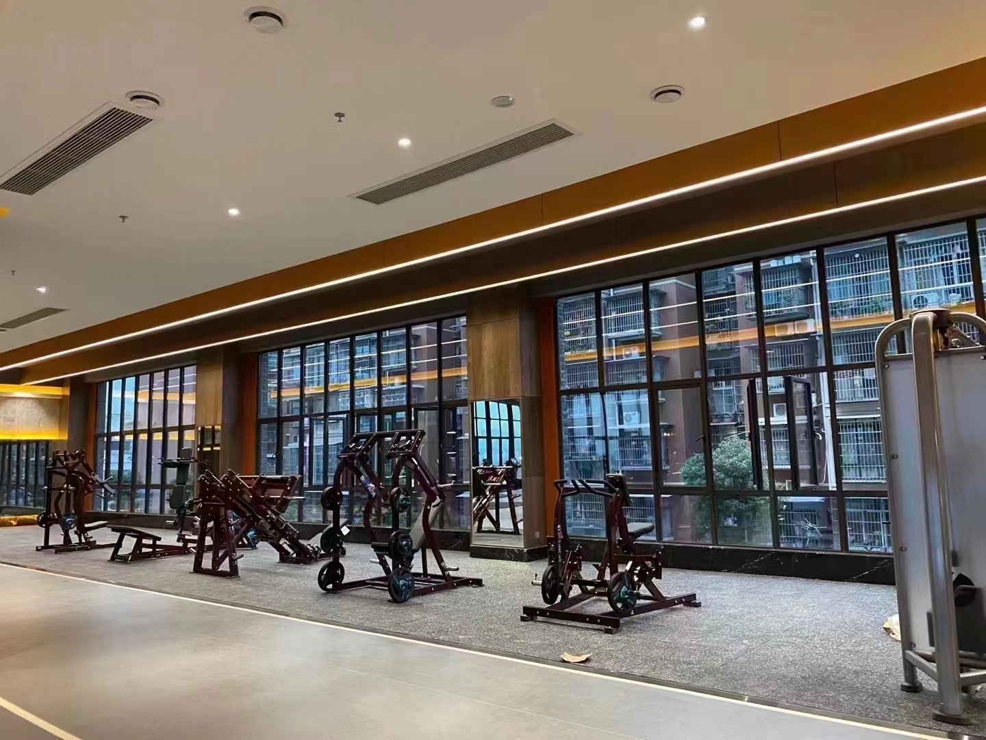 健身爱好者的天堂💪中式园林中的健身房