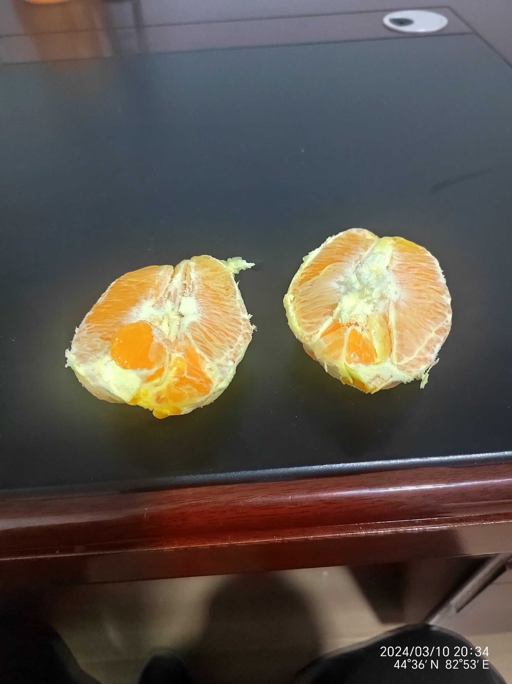 家乡的橙子，好甜。