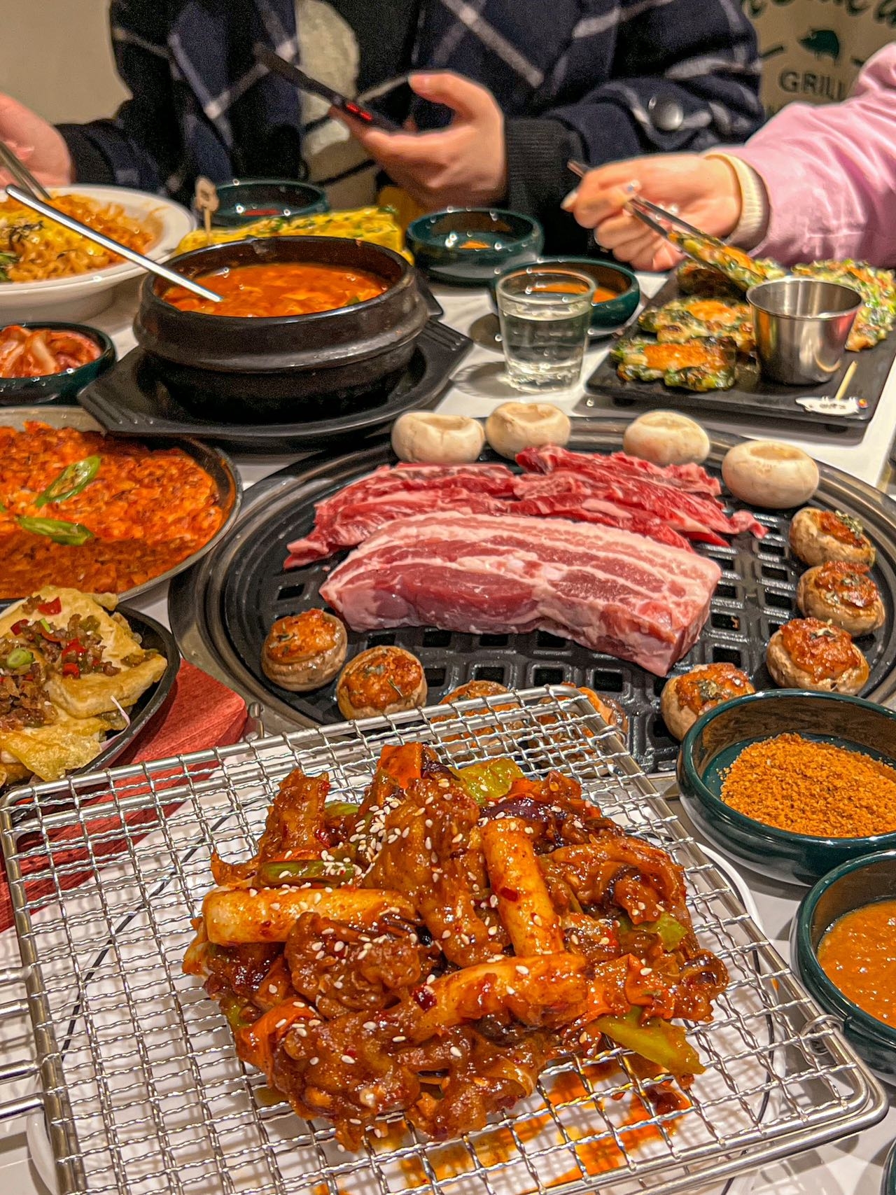 火起来烤肉店餐厅图片