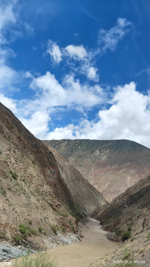 芒康如美镇云山江印象酒店出游