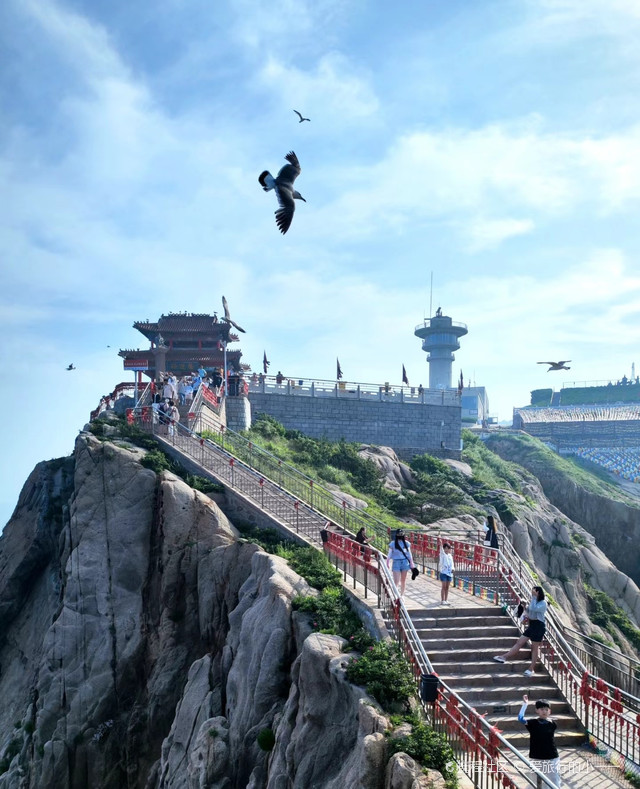 中国最早见到海上日出的地方|威海天尽头_荣成成山头风景名胜区玩法
