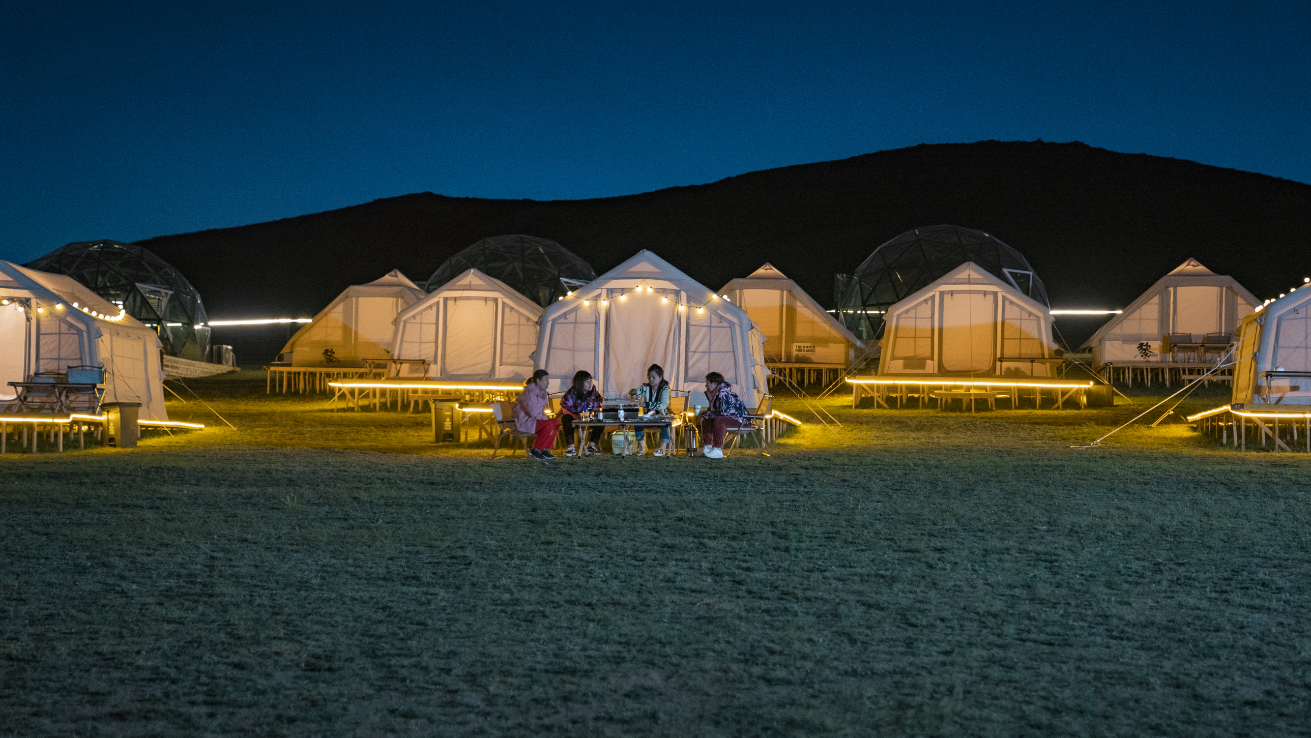 乌兰哈达火山露营，值得一去 #帐篷露营 #乌兰哈达火山地质公园 #乌兰哈达火山