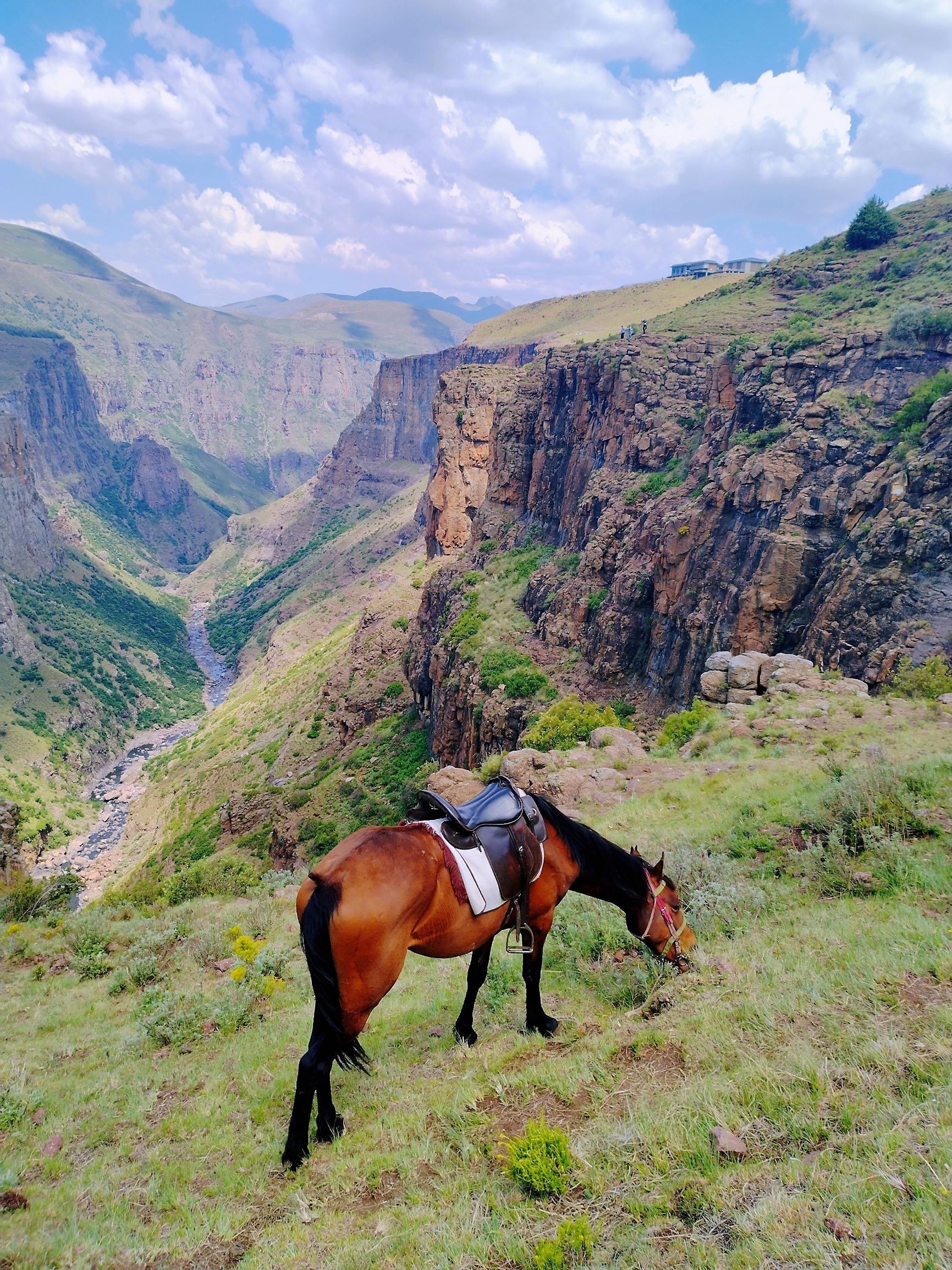 莱索托必打卡胜地：原生态高山峡谷瀑布