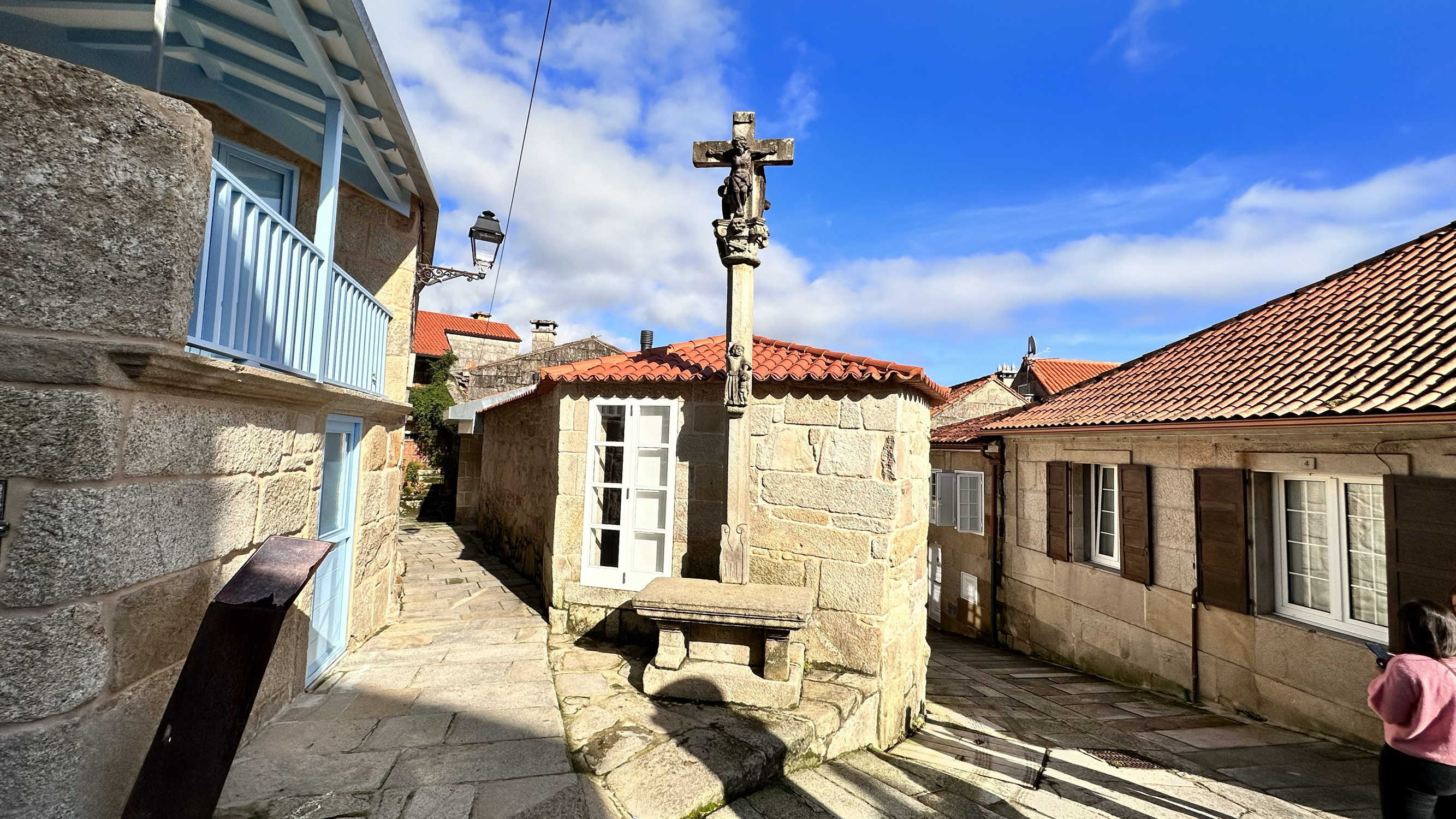 西班牙加利西亚保存最完好的传统建筑的渔镇之一科巴罗Comba
