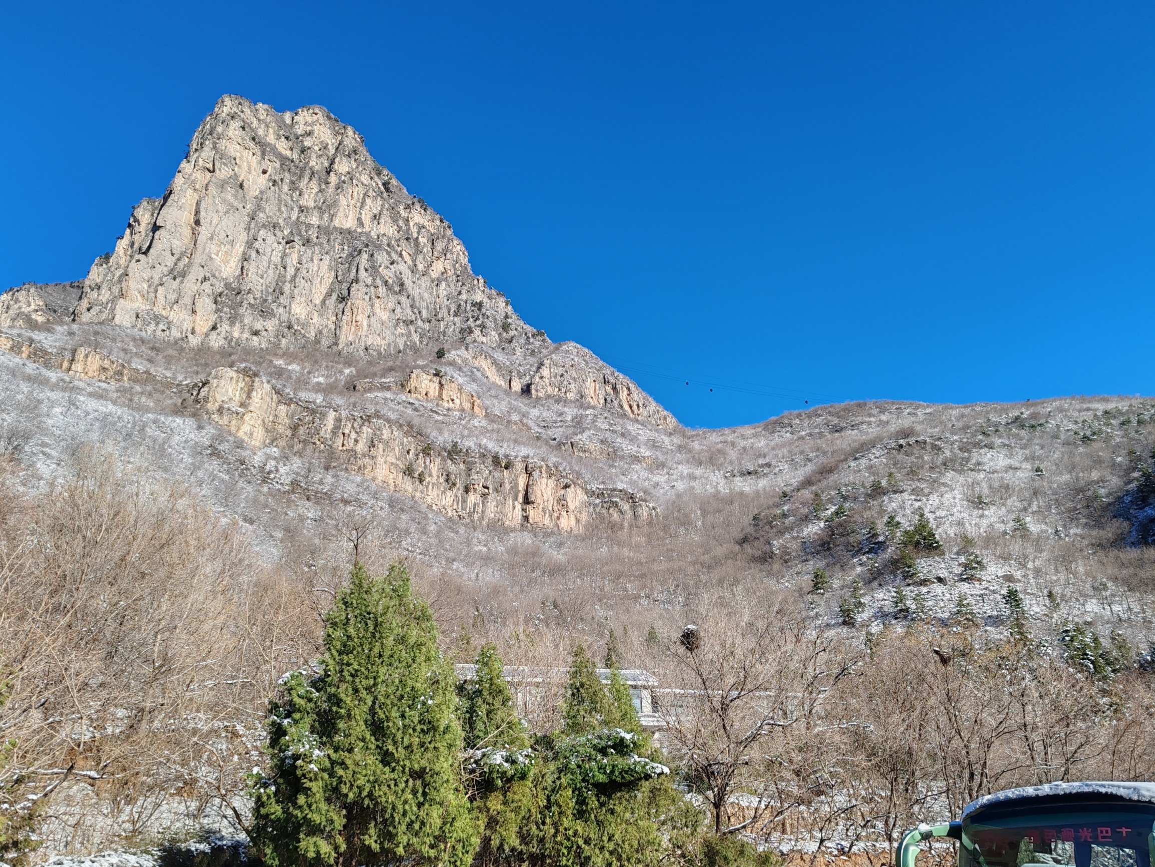 险峻的大山