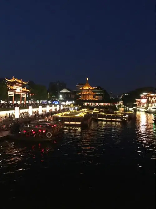 秦淮河夜景！