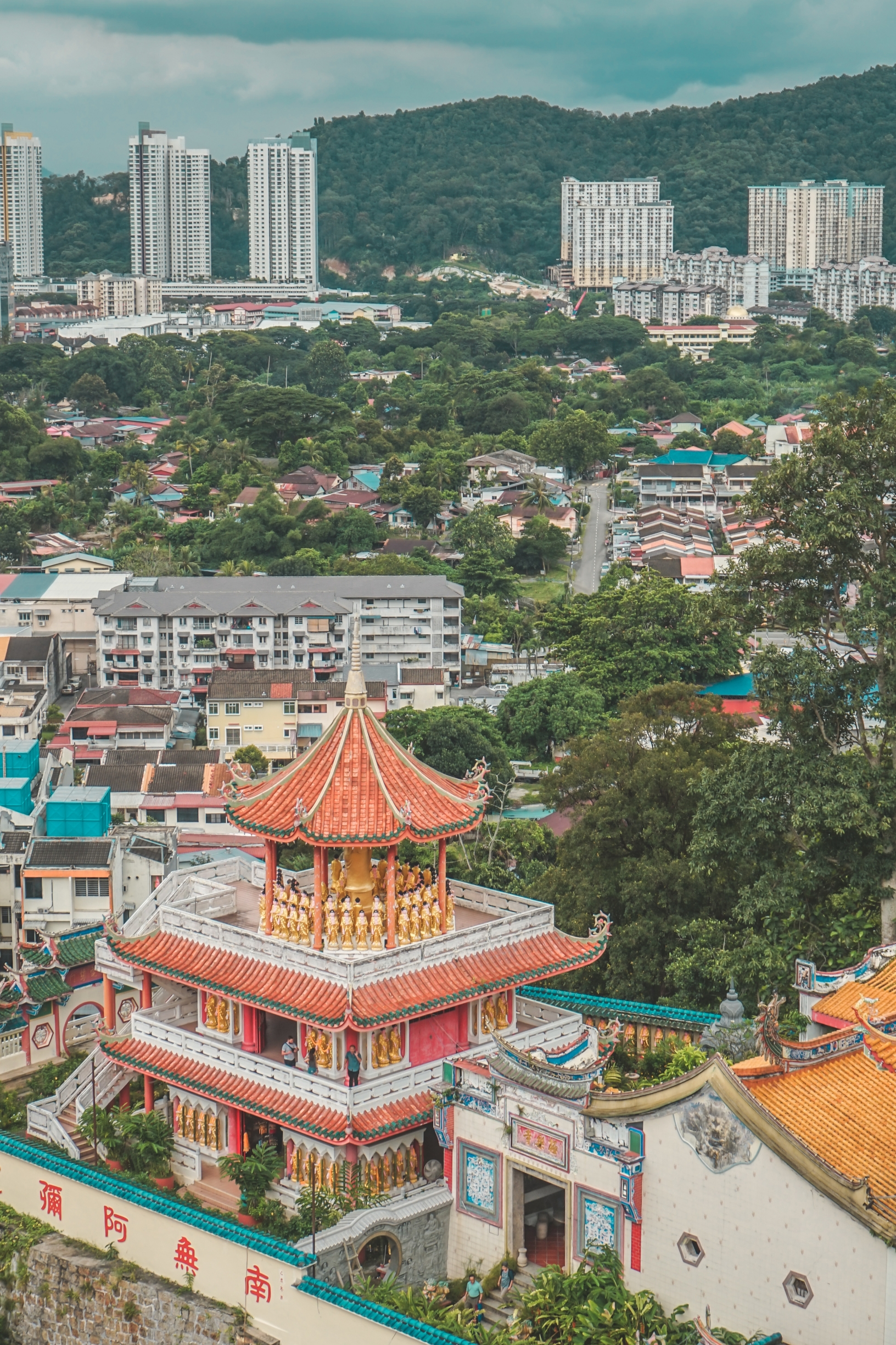 独自前往马来西亚最大华人庙·槟城极乐寺｜值得去吗