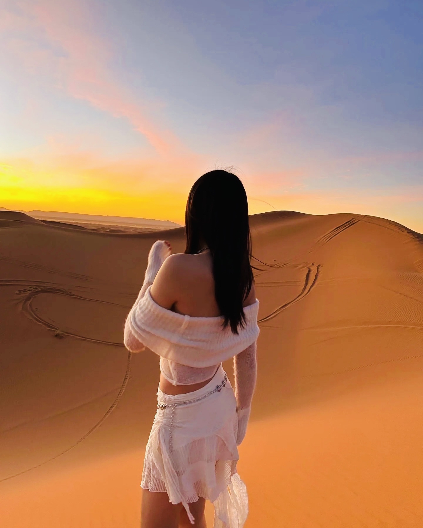 在撒哈拉沙漠开一场日落沙丘