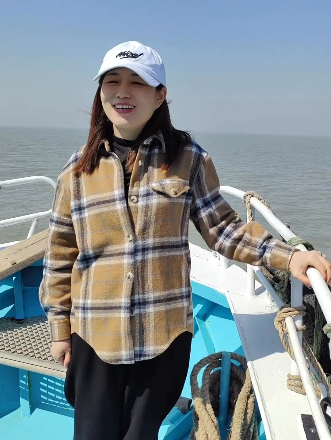 河北沧州黄骅港仅1200包船涛哥出海一日游，下2网捕捞海鲜船