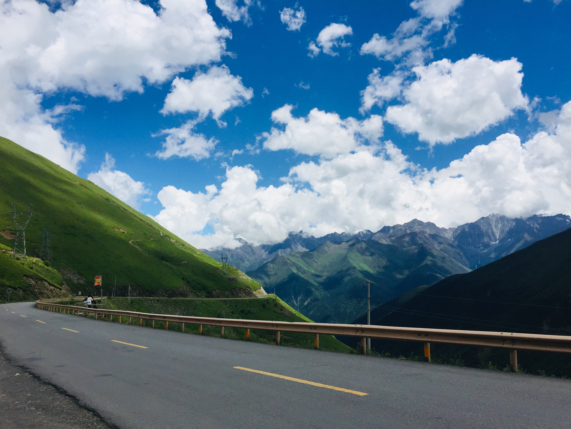 五一好去处！！！ 小金县，炎热的夏天，在海拔3000多米的山上感受不到一点热意，高反也不是很严重哪里