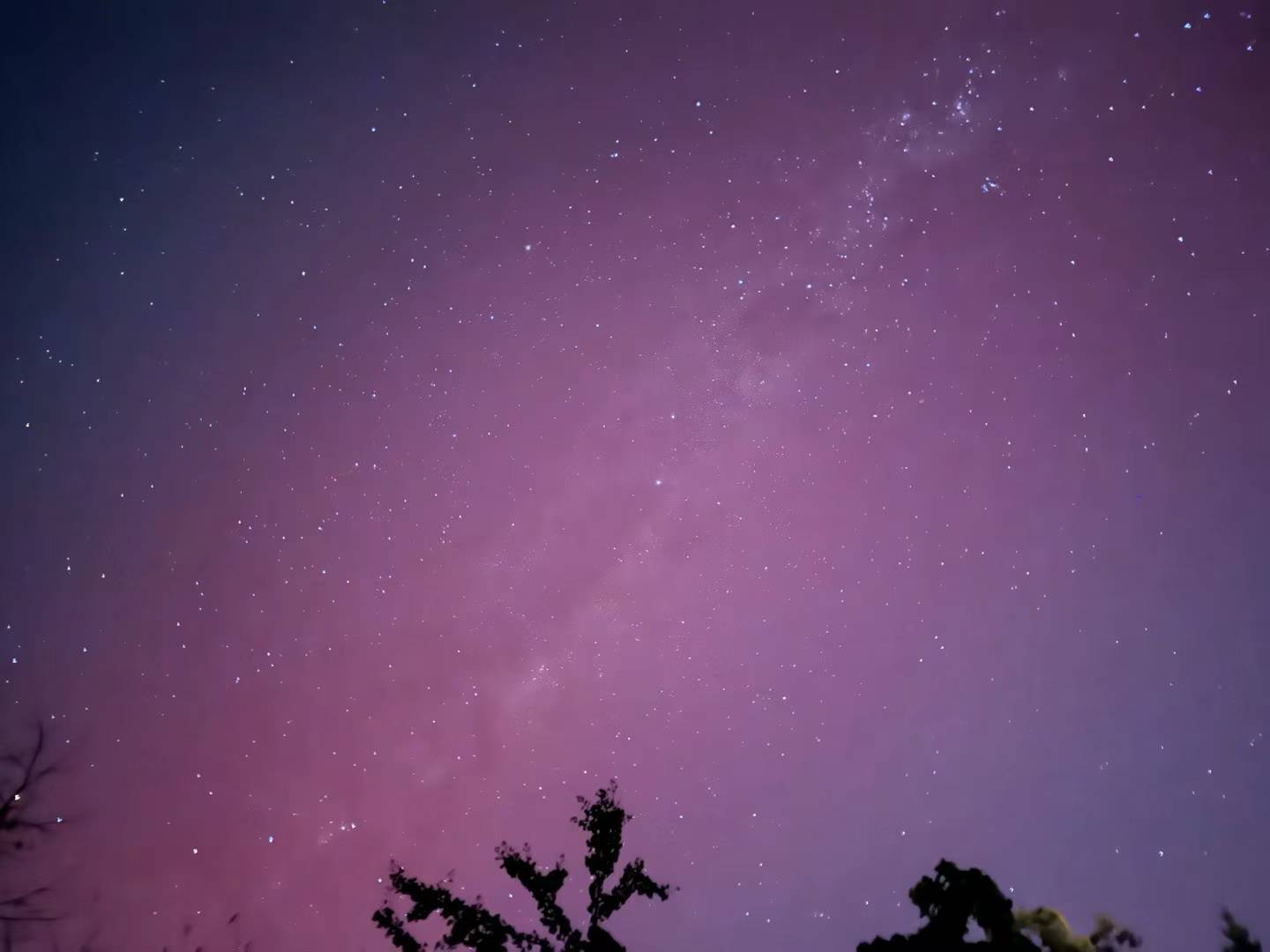 极光奇观: 新西兰南极光🌌惊艳银河