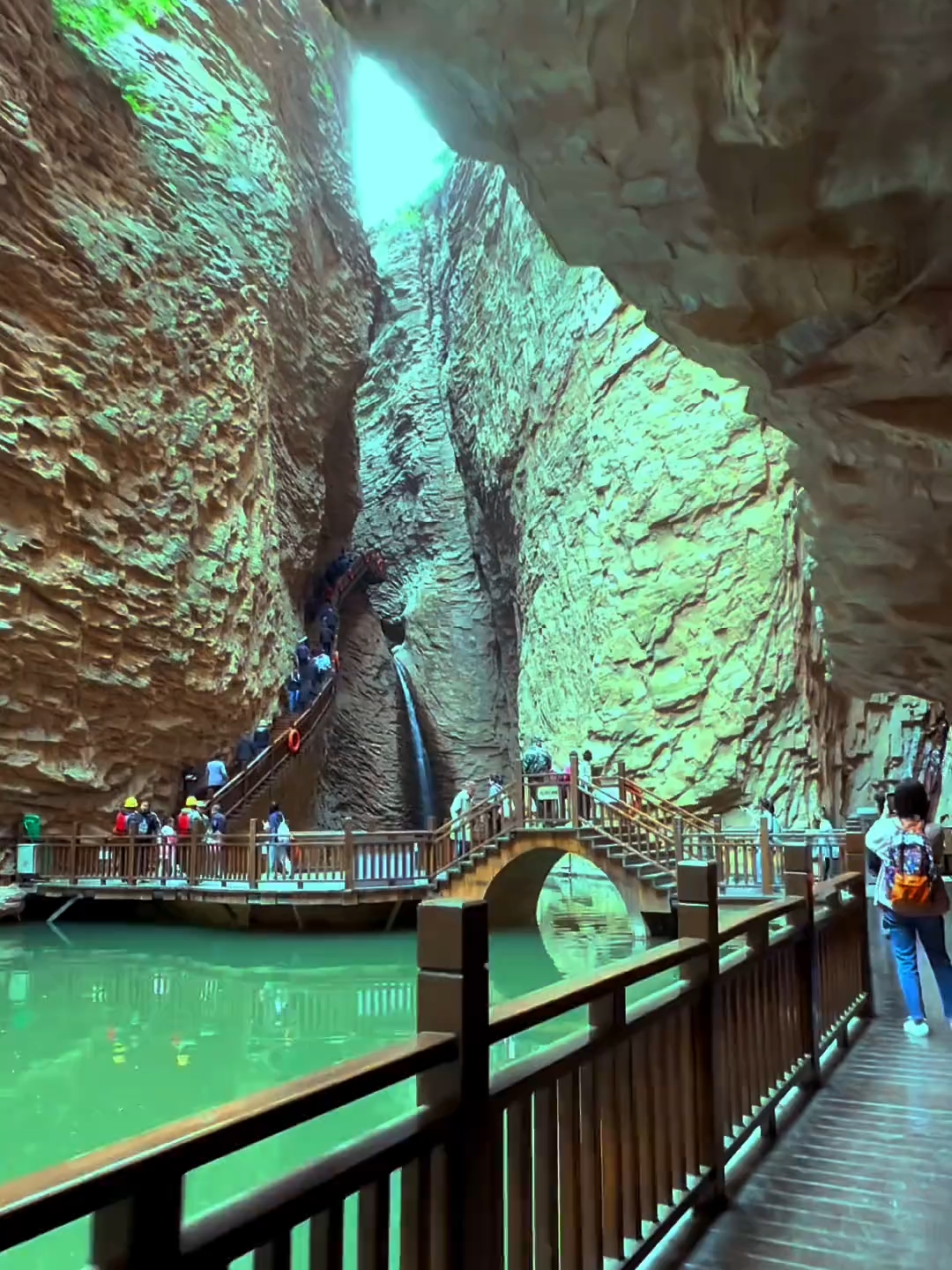 总要来一趟山西吧！#黄崖洞#黄崖洞文化旅游区