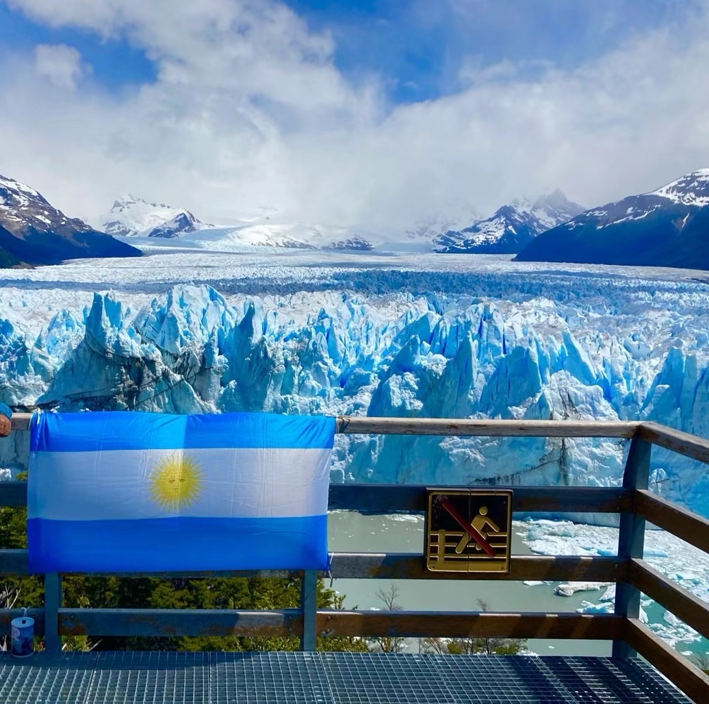 阿根廷的莫雷诺冰川公园，是一个可以近距离安全观看冰川的国家公园