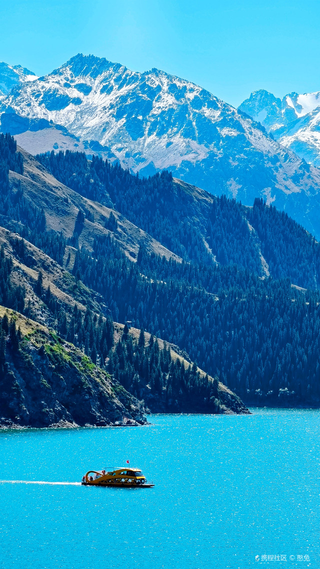 天山天池新疆天山