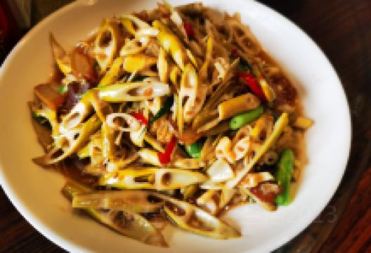 彭记盐焗鸡美食图片