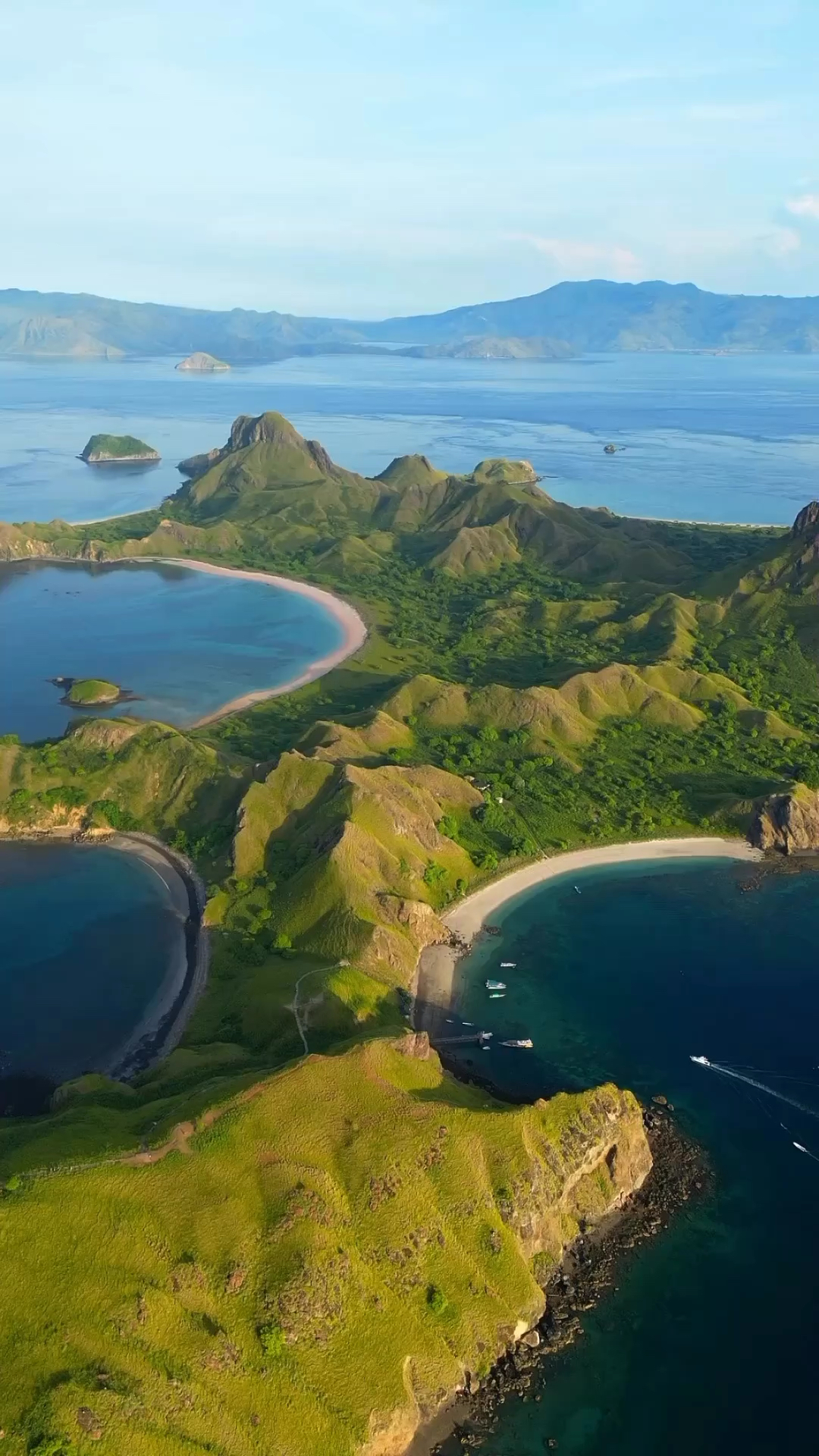 巴厘岛周边岛屿推荐：科莫多帕达尔岛，粉色沙滩