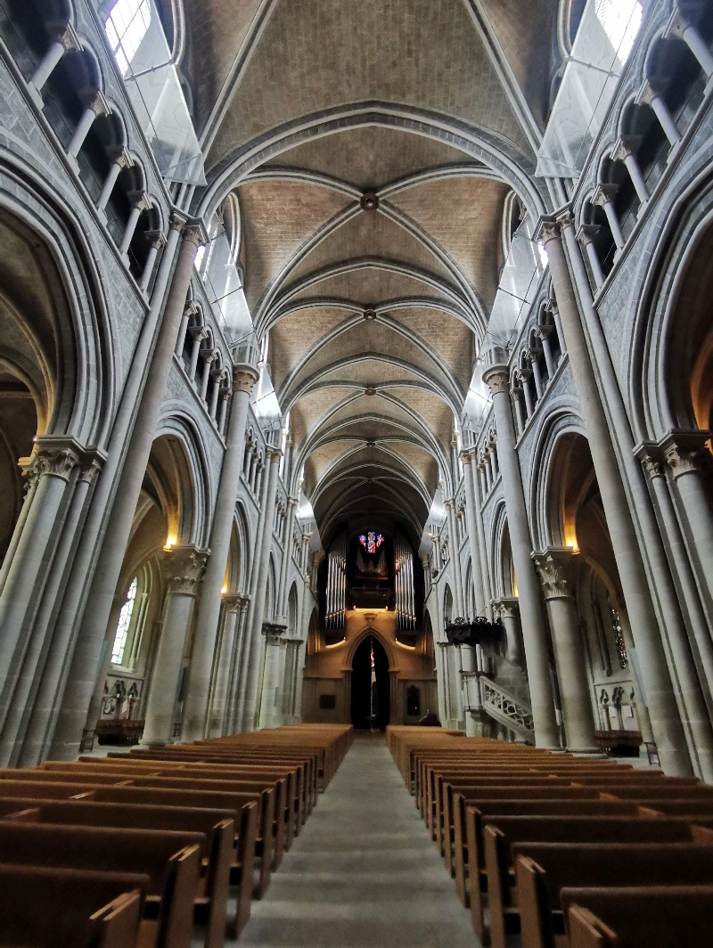 洛桑圣佛朗索瓦教堂：历史与庄严的见证