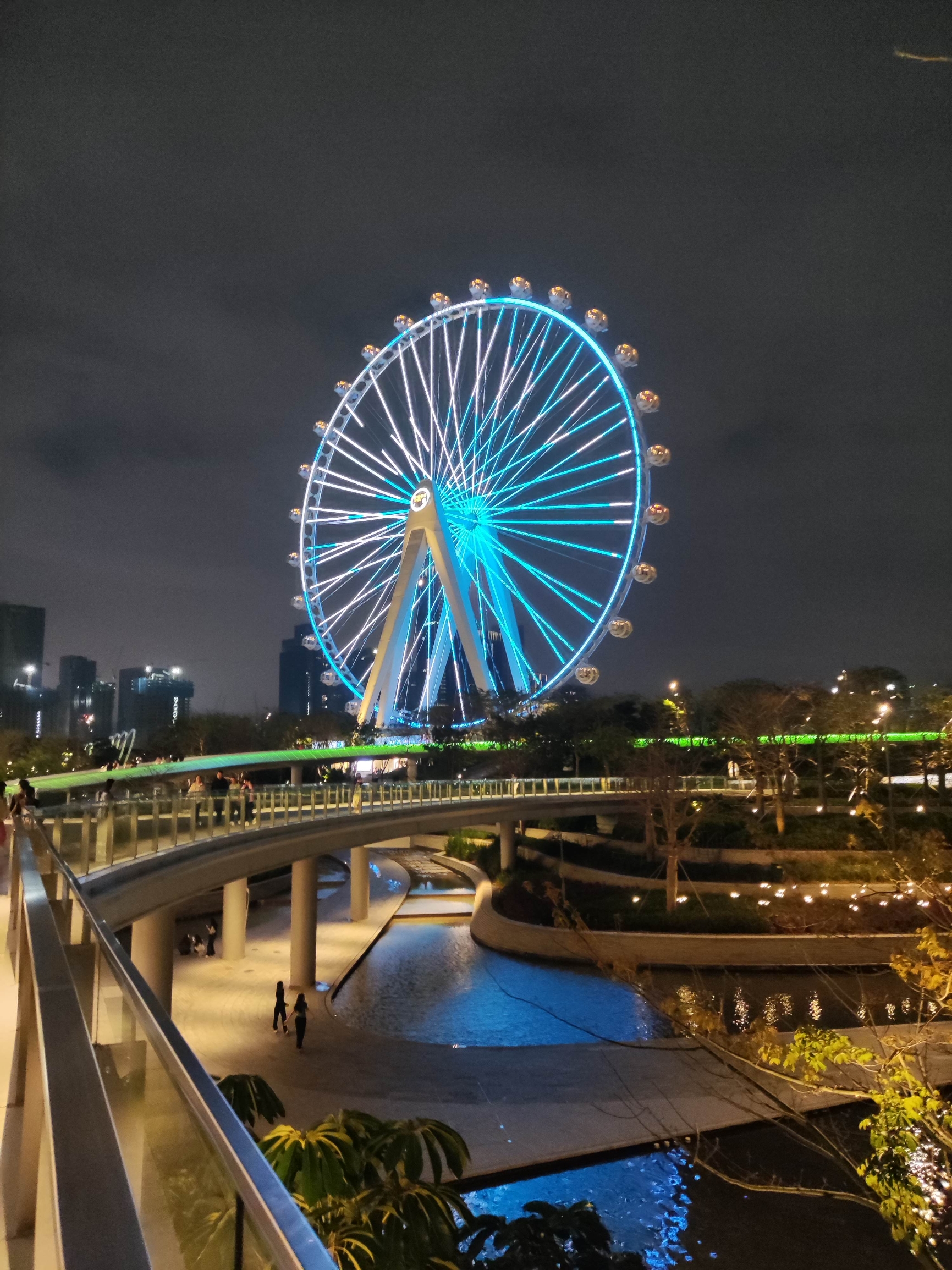 夜晚游玩好去处，深圳欢乐港湾