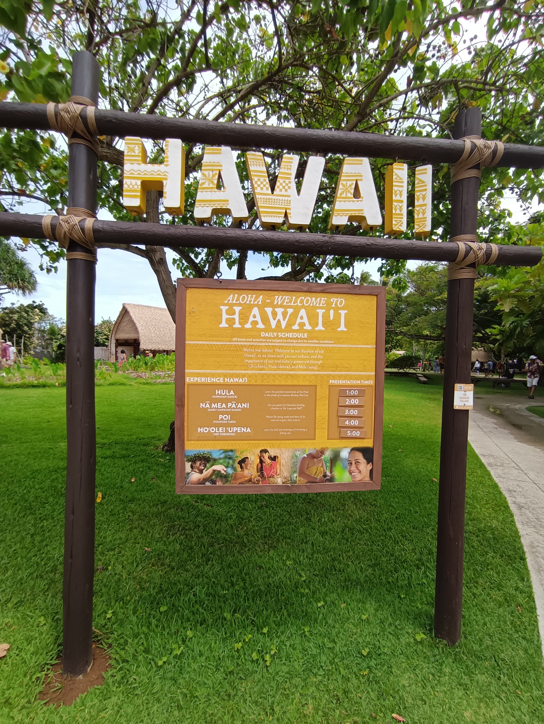 波利尼西亚文化中心的夏威夷村介绍