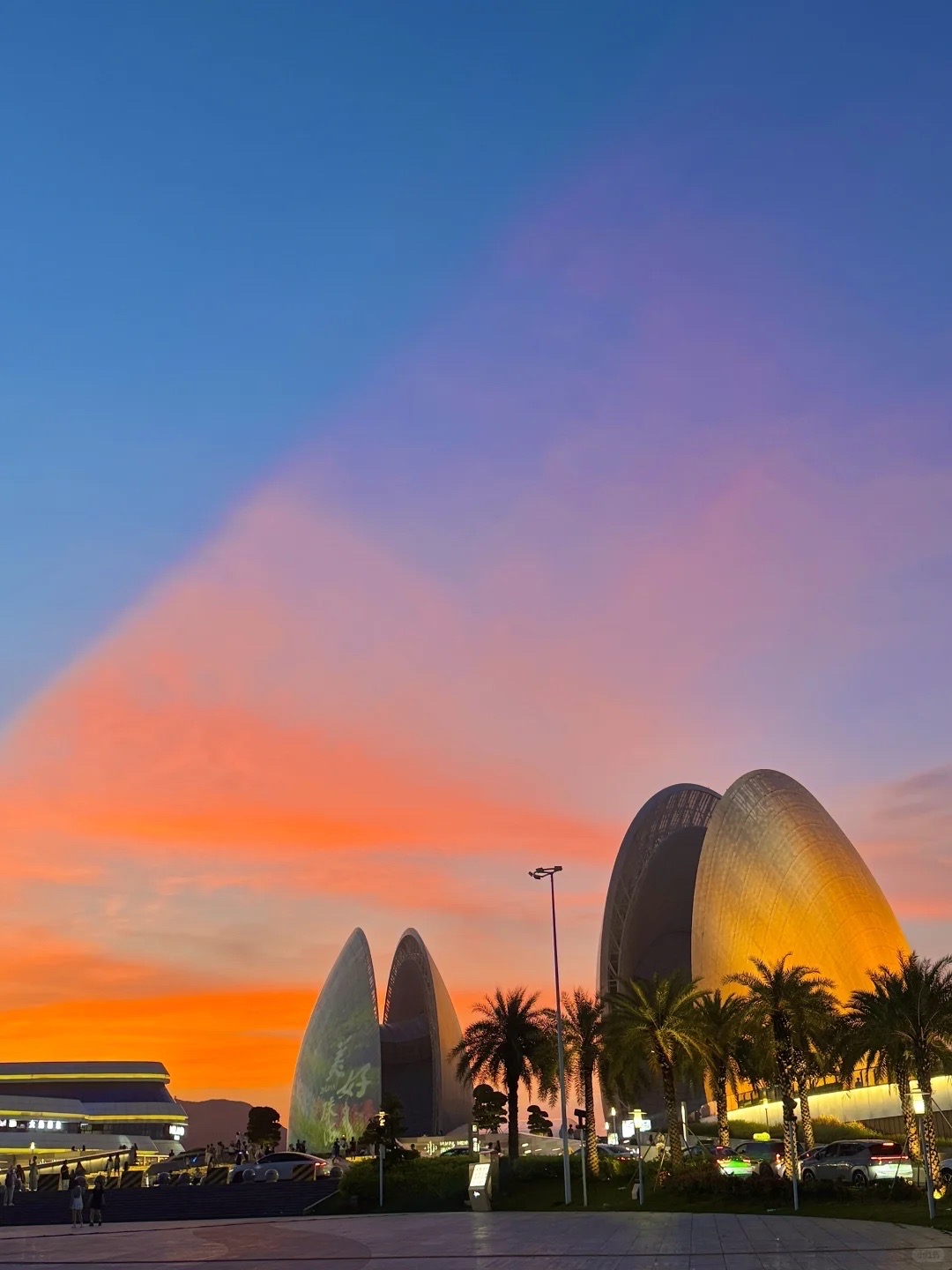 积石山清真民族文化苑餐厅