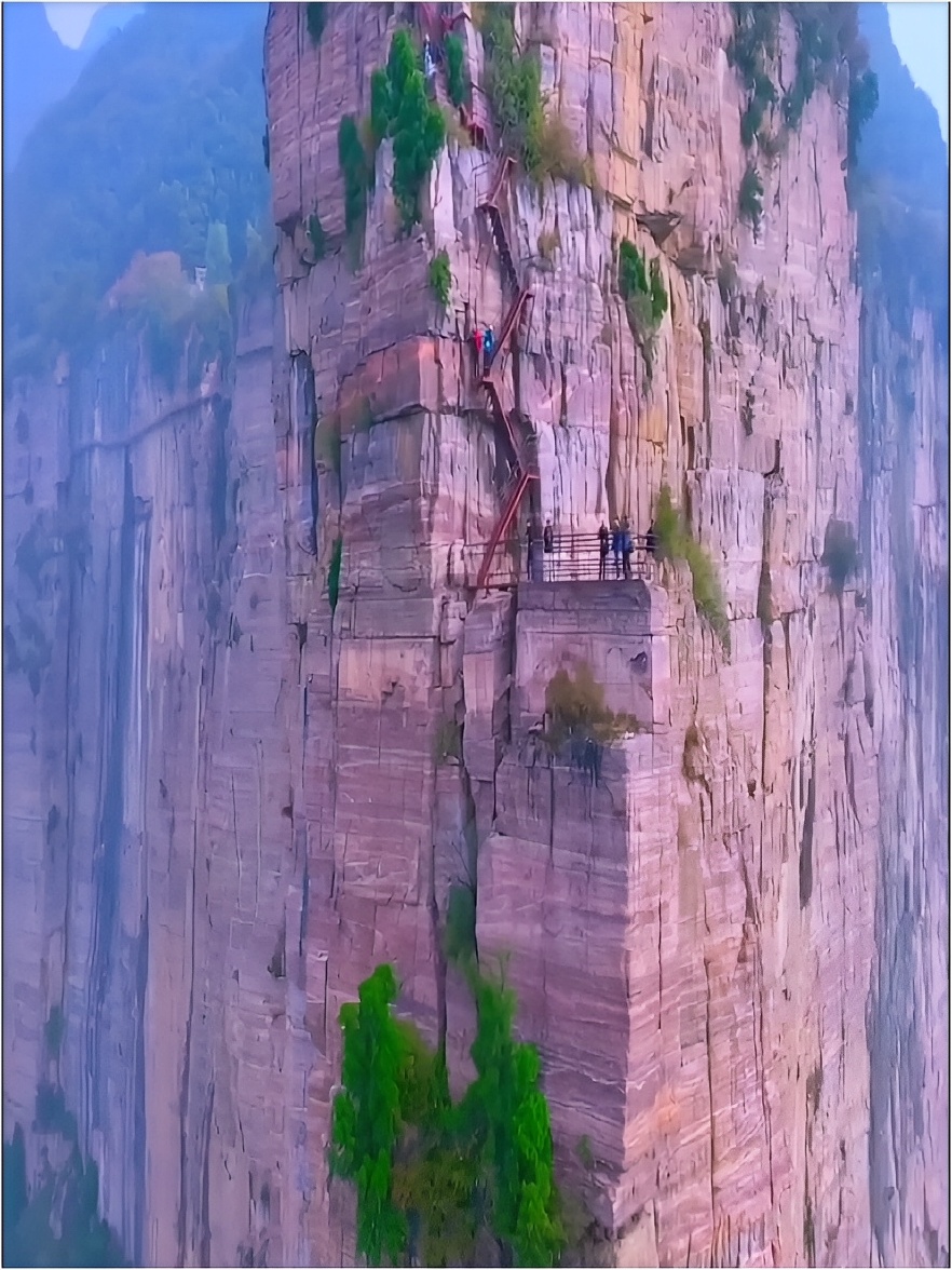 |||南太行天界山云峰画廊，鬼斧神工的千米悬崖